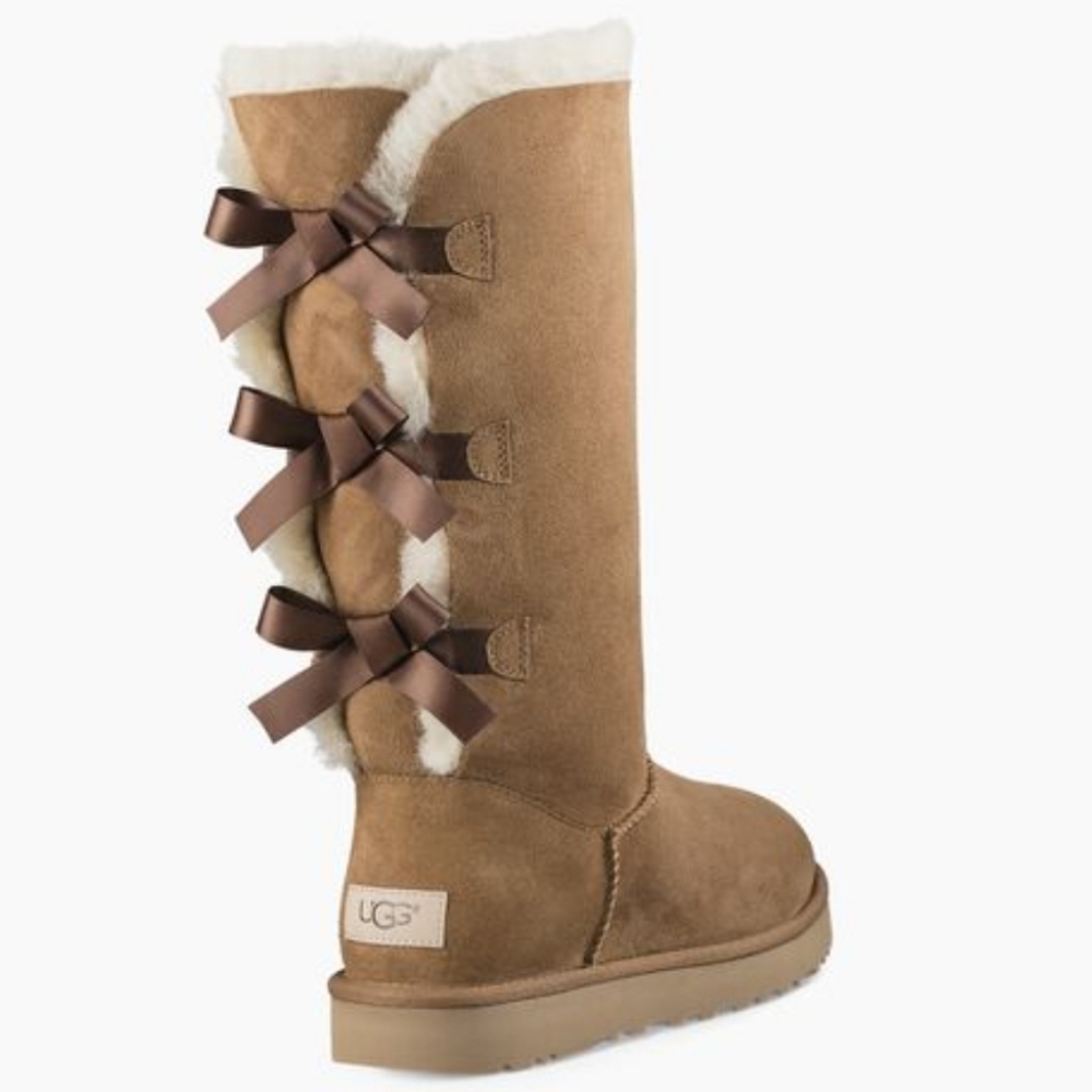 BRAND NEW UGG TALL BAILY BOW